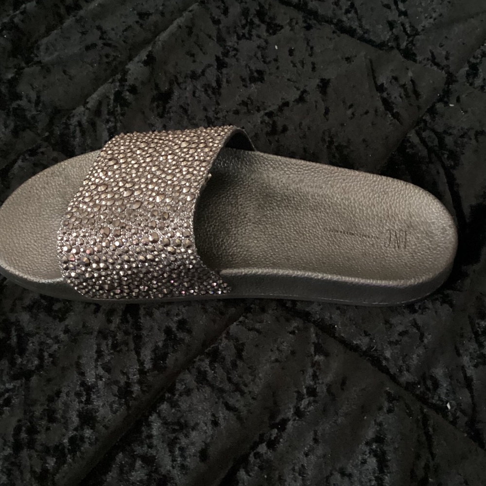 INC PEYMIN SILVERY RHINESTONE SLIDES ( Size: 10) PREOWNED